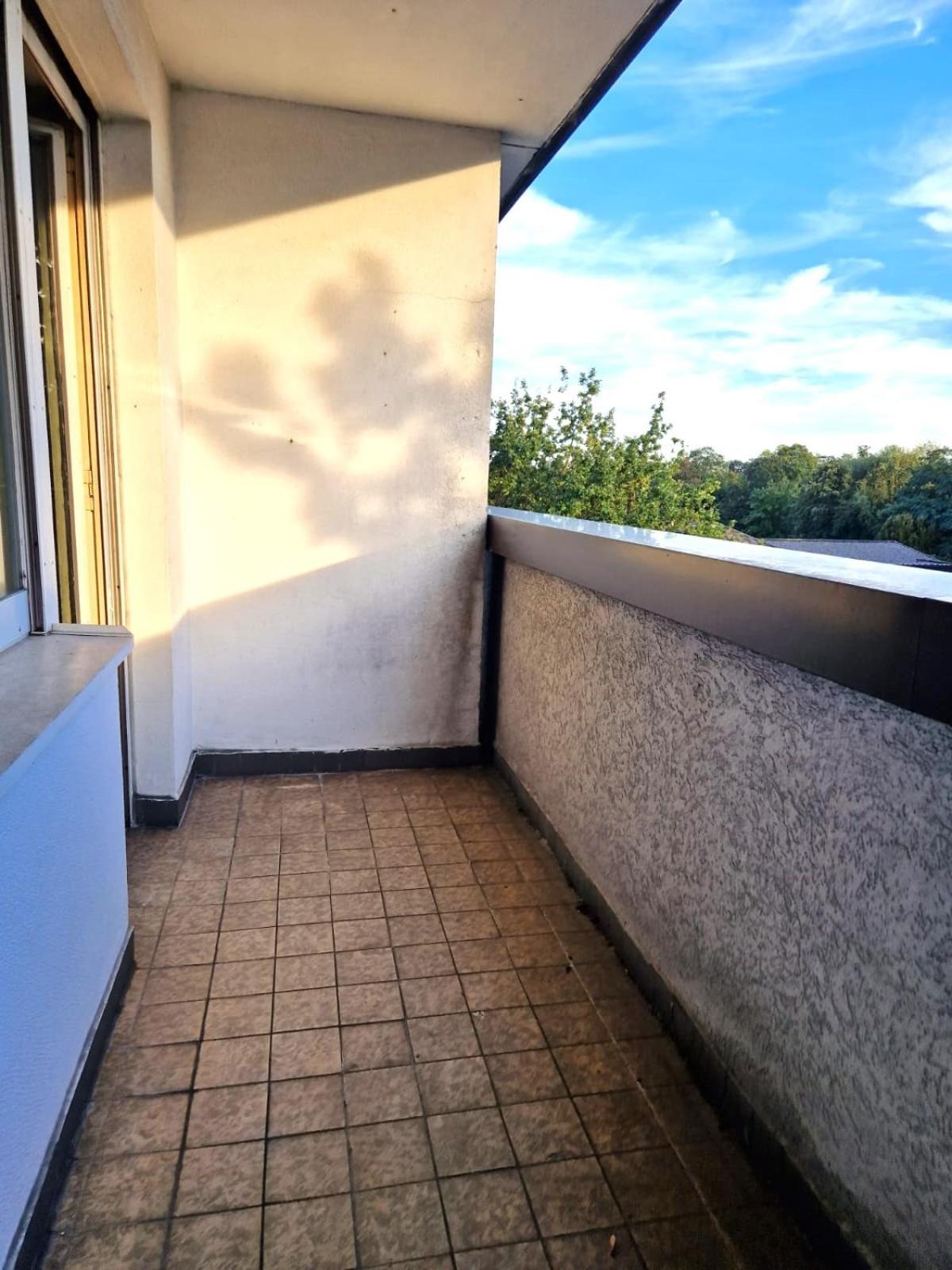 Meribu H1 Wohnung Fuer Monteure Und Arbeiter Gelsenkirchen Luaran gambar