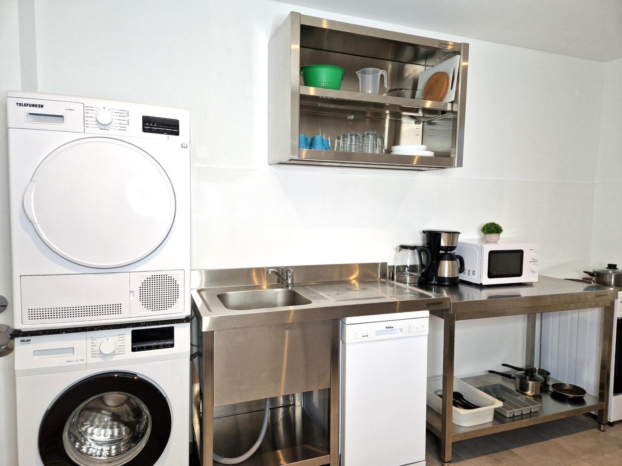 Meribu H1 Wohnung Fuer Monteure Und Arbeiter Gelsenkirchen Luaran gambar