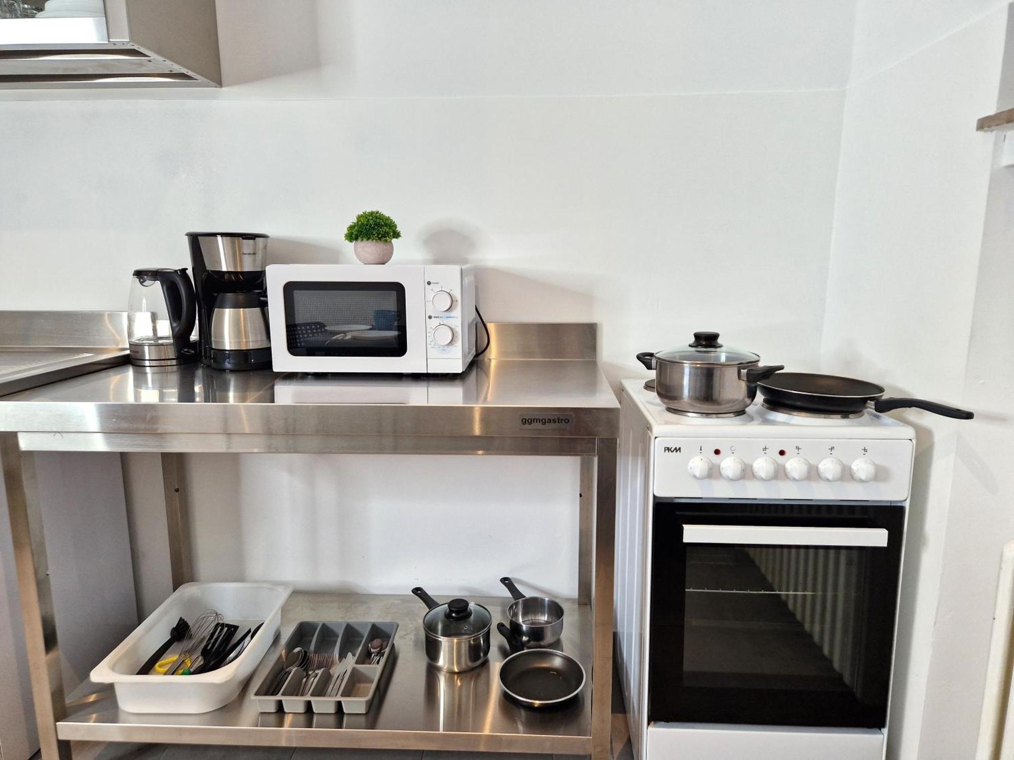 Meribu H1 Wohnung Fuer Monteure Und Arbeiter Gelsenkirchen Luaran gambar
