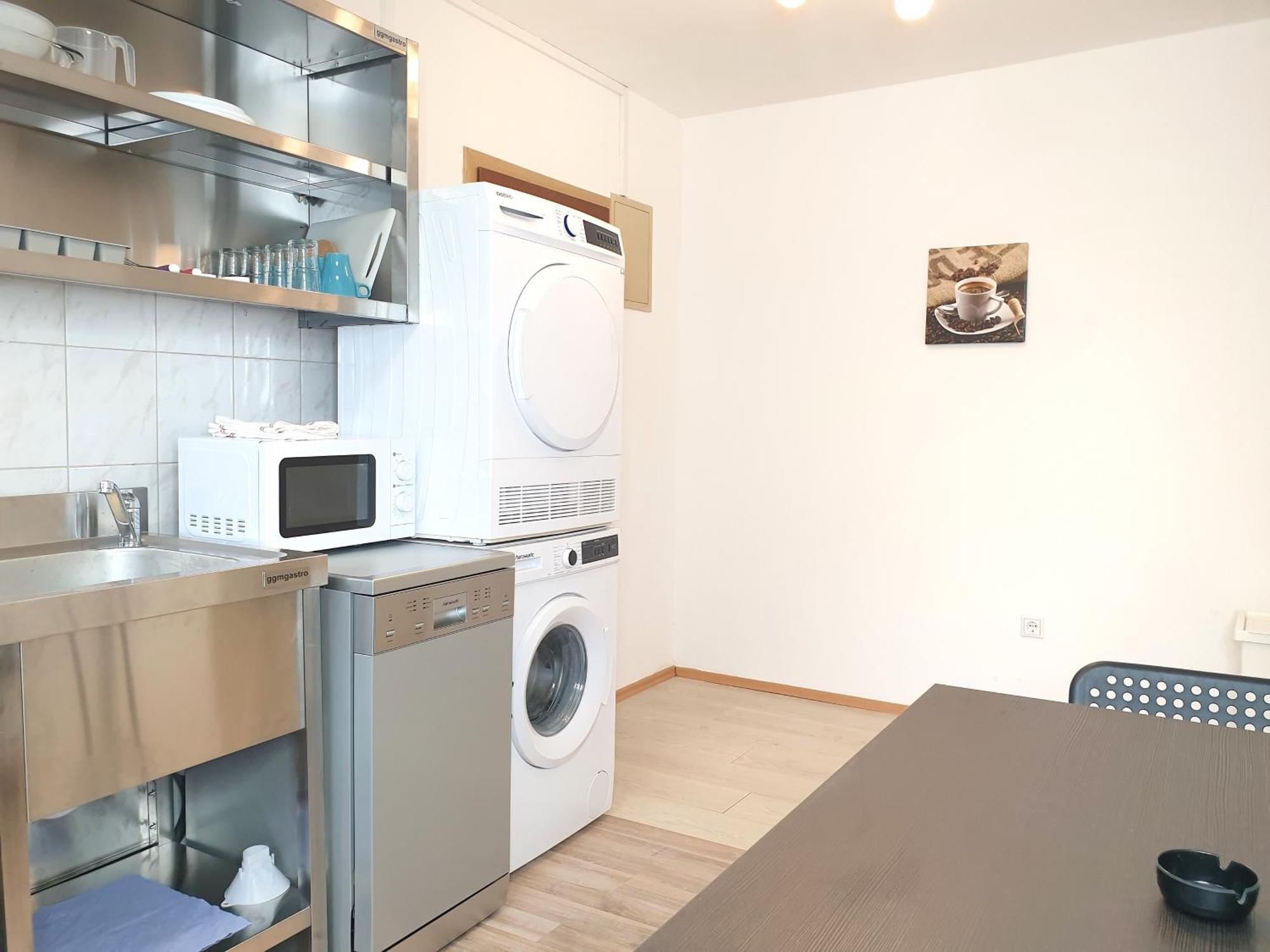 Meribu H1 Wohnung Fuer Monteure Und Arbeiter Gelsenkirchen Luaran gambar