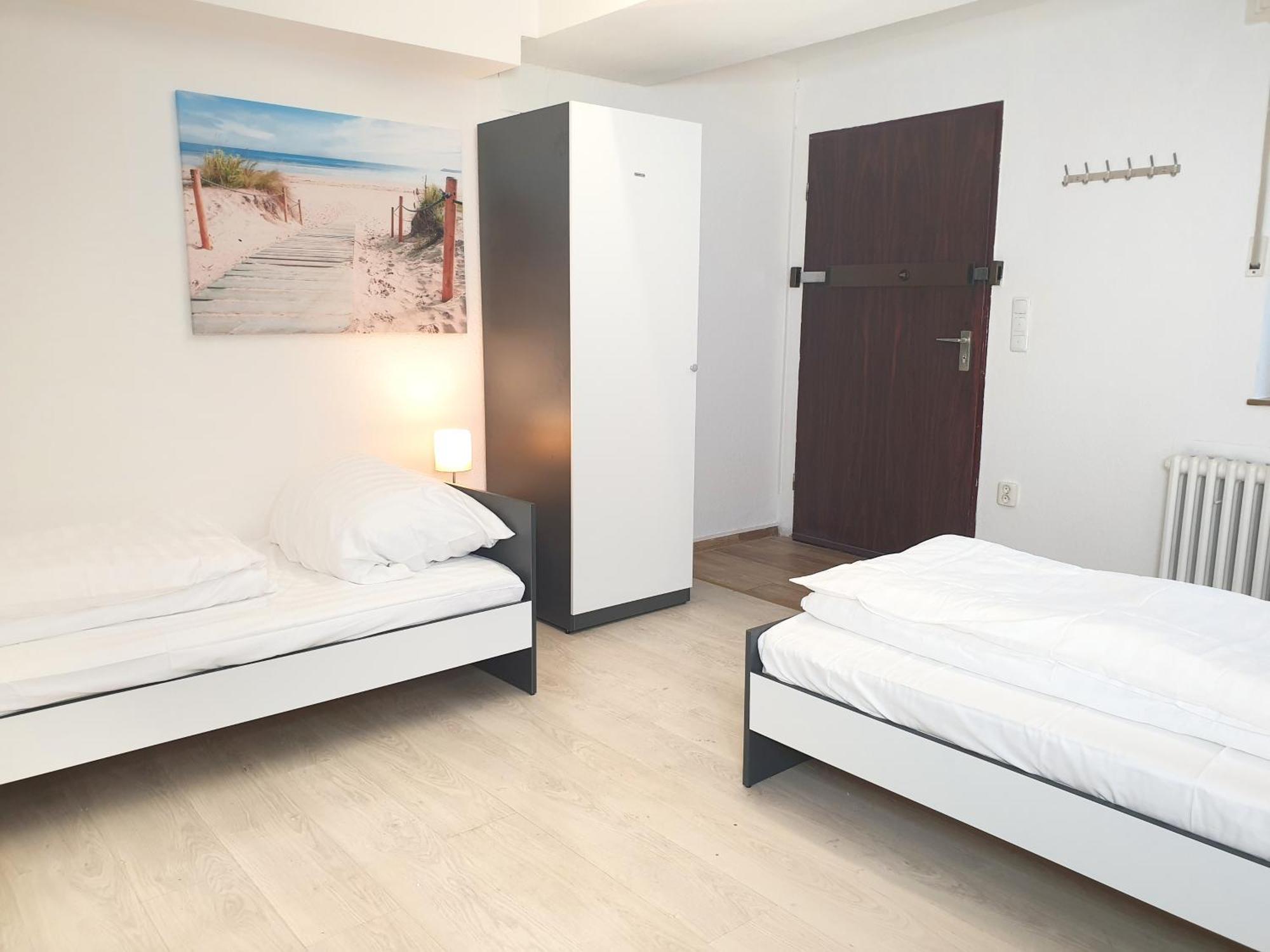 Meribu H1 Wohnung Fuer Monteure Und Arbeiter Gelsenkirchen Luaran gambar
